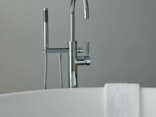 MEDIA Bathtub 20230711 357A4772 Final©2023 Julien L. Balmer, All Rights Reserved